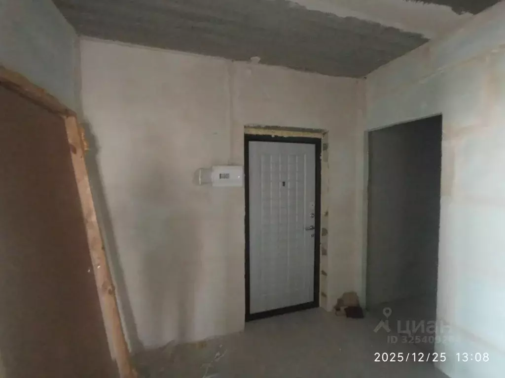 3-к кв. Волгоградская область, Волгоград ул. Расула Гамзатова, 7 (91.6 ... - Фото 2