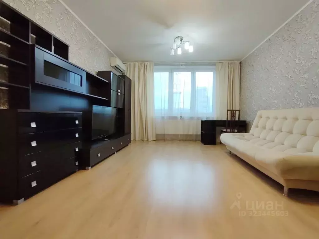 2-к кв. Свердловская область, Екатеринбург ул. Шейнкмана, 90 (82.0 м) - Фото 1