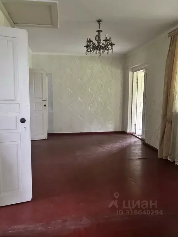 Дом в Северная Осетия, Алагир ул. Дзержинского, 171 (150 м) - Фото 1