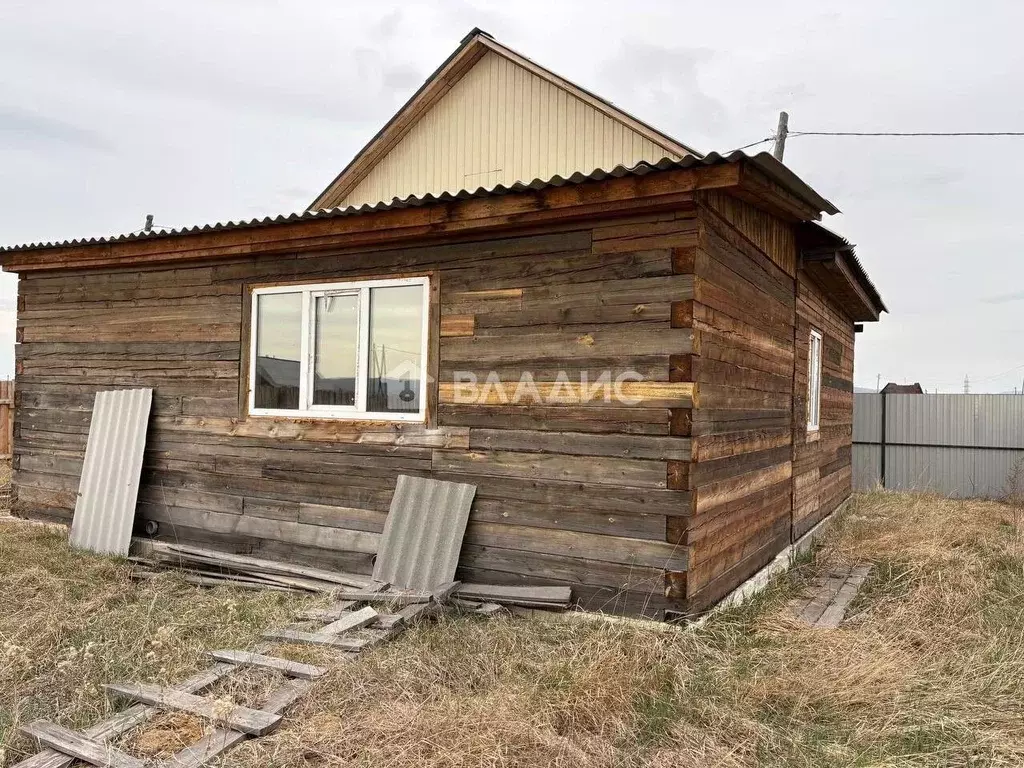 Дом в Бурятия, Иволгинский район, Нижнеиволгинское с/пос, с. Нижняя ... - Фото 1