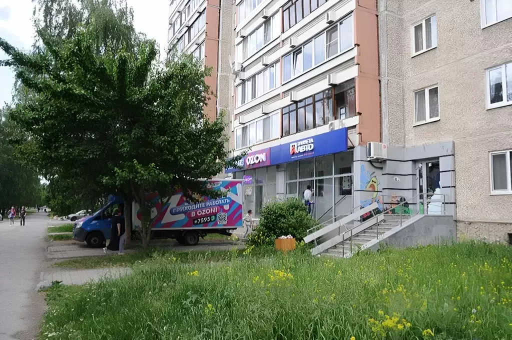 Торговая площадь в Свердловская область, Екатеринбург ул. Академика ... - Фото 1