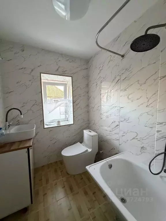 Дом в Белгородская область, Старый Оскол Радужная ул. (60 м) - Фото 1