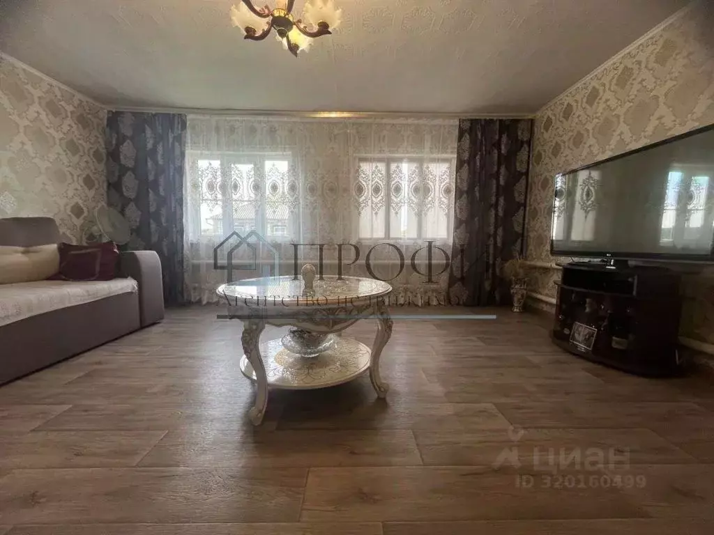 Дом в Белгородская область, Новооскольский муниципальный округ, с. ... - Фото 2