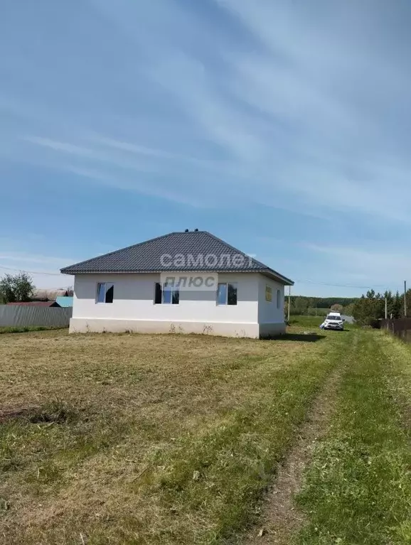 Дом в Башкортостан, Уфимский район, Булгаковский сельсовет, д. ... - Фото 0