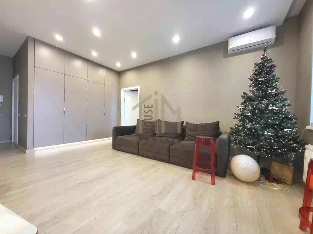 2-к кв. Омская область, Омск ул. Красный Путь, 135к1 (65.4 м) - Фото 1