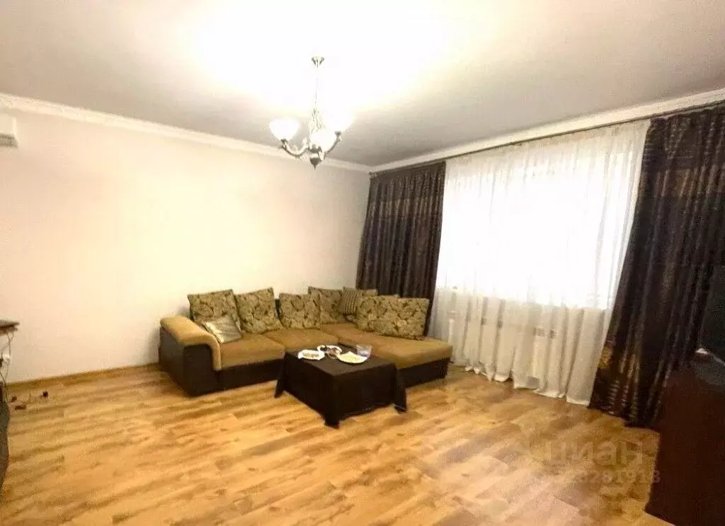 Дом в Крым, Симферополь ул. Мелевше, 9 (350 м) - Фото 2