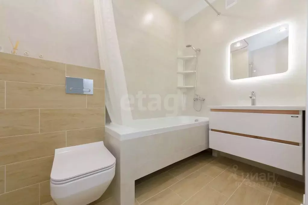 1-к кв. Тюменская область, Тюмень ул. Суходольская, 16 (42.6 м) - Фото 0