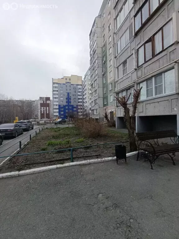 3-комнатная квартира: Курган, жилой район Заозёрный, 5-й микрорайон, 9 ... - Фото 2