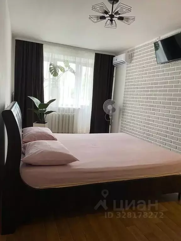 1-к кв. Башкортостан, Ишимбай ул. Мичурина, 3 (36.0 м) - Фото 1