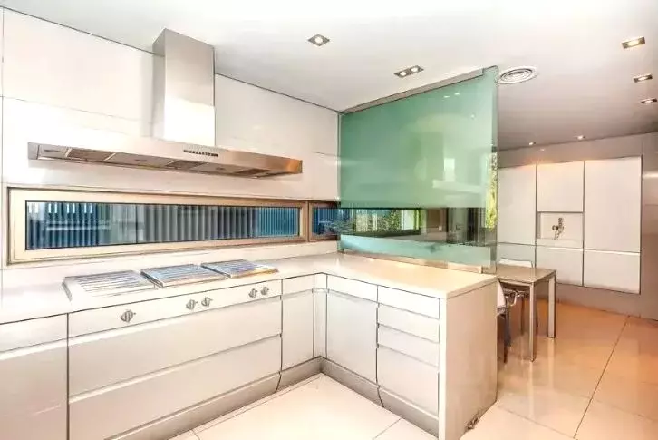 Дом в Краснодарский край, Сочи Адлер жилрайон, ул. 8 Марта (600 м) - Фото 2