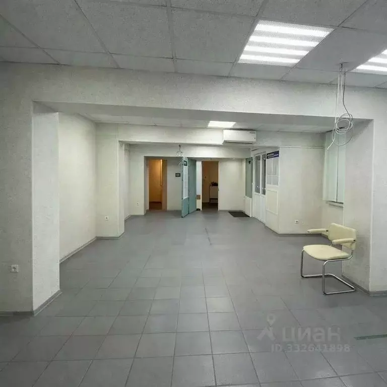 Помещение свободного назначения в Мурманская область, Мурманск ул. ... - Фото 2