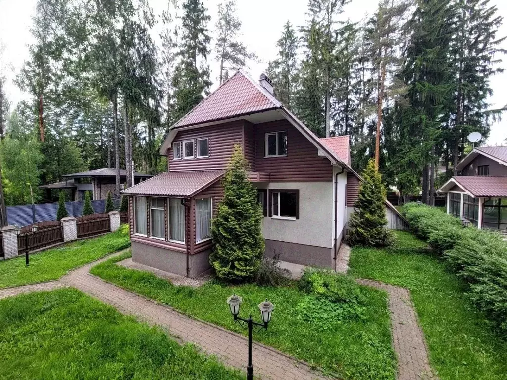 Дом в Ленинградская область, Всеволожск Константиновская ул., 188А ... - Фото 1
