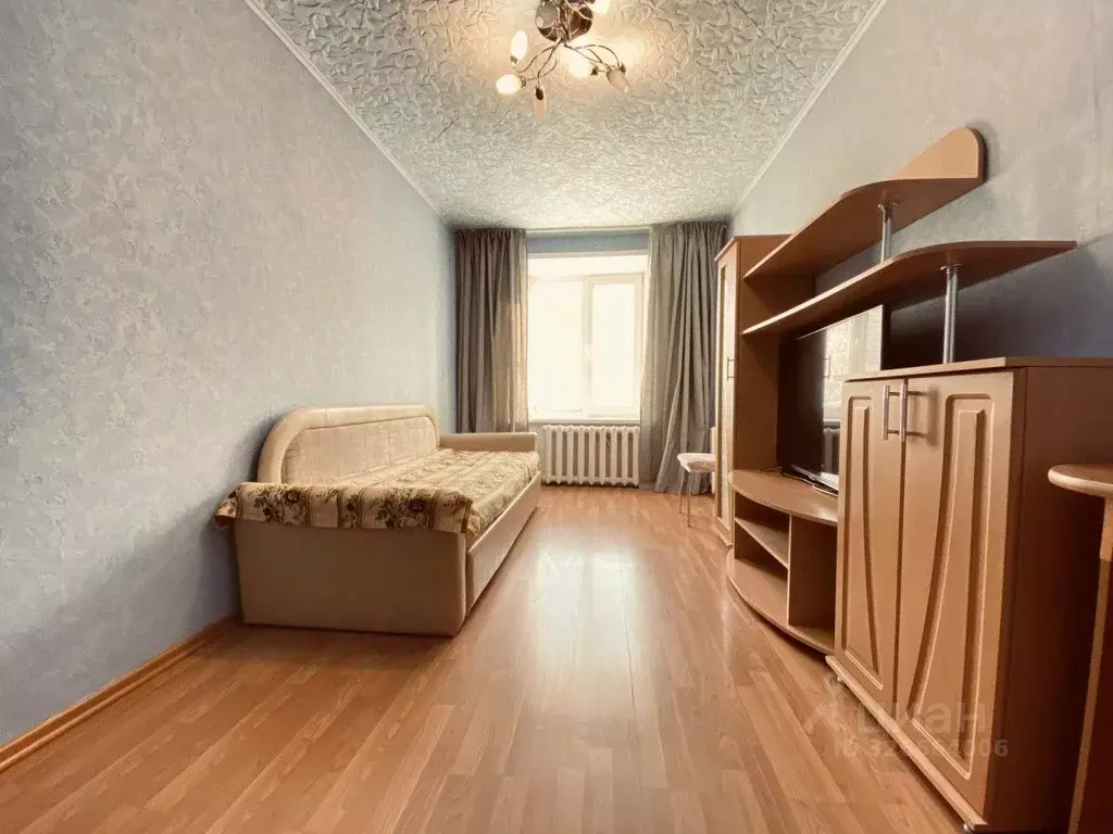 3-к кв. Кировская область, Киров ул. Чернышевского, 45 (60.4 м) - Фото 1