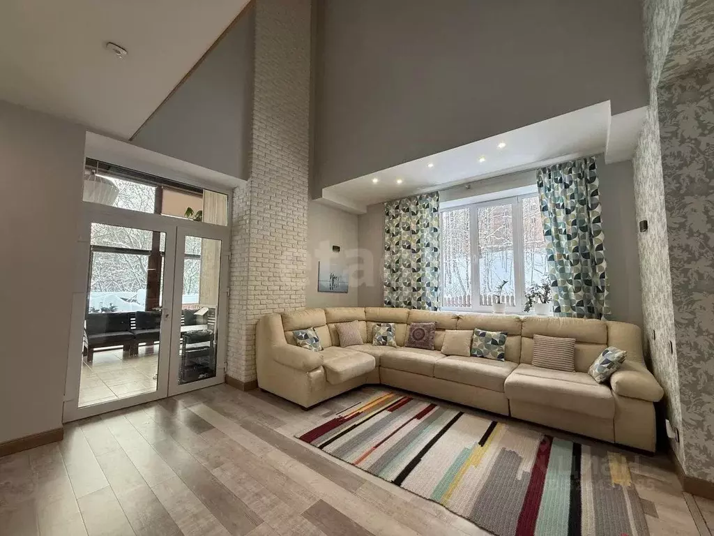 Дом в Смоленская область, Смоленск пер. 1-й Пригородный, 14Б (288 м) - Фото 1