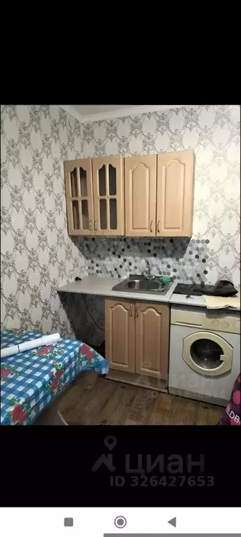 Комната Омская область, Омск Привокзальный мкр, ул. Карлова, 56 (16.0 ... - Фото 1