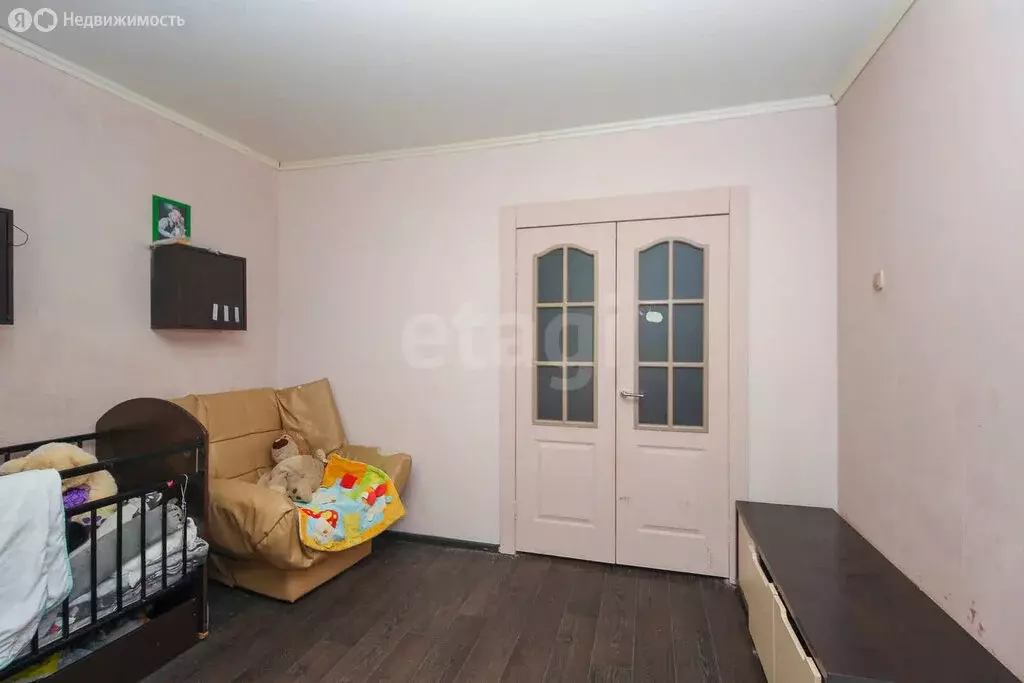 3-комнатная квартира: Омск, проспект Комарова, 27 (63.3 м) - Фото 1