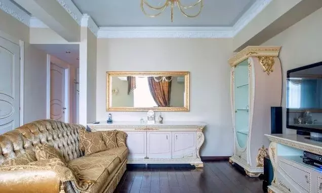 Продается 3-комнатная квартира - Фото 1