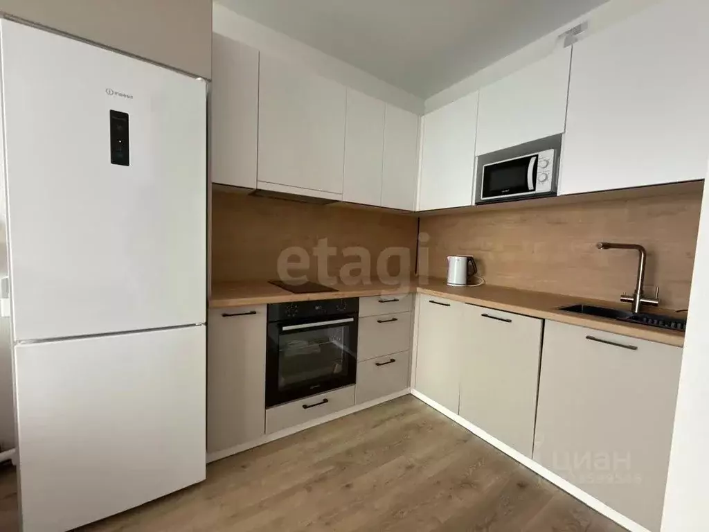 1-к кв. Тюменская область, Тюмень Полевая ул., 108 (40.0 м) - Фото 2