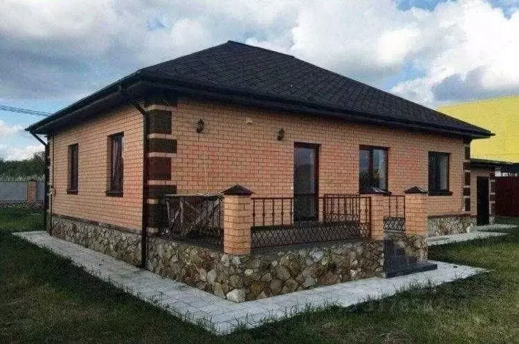 Дом в Ростовская область, Каменск-Шахтинский просп. Карла Маркса (60 ... - Фото 0