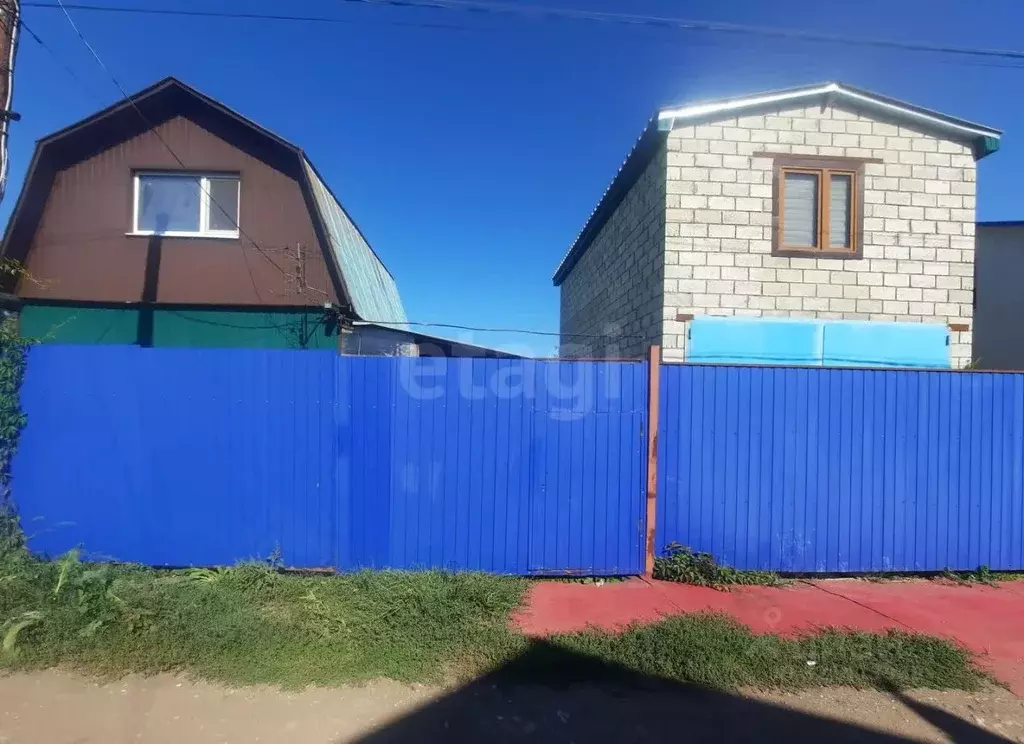 Дом в Саратовская область, Энгельсский район, Красноярское ... - Фото 0