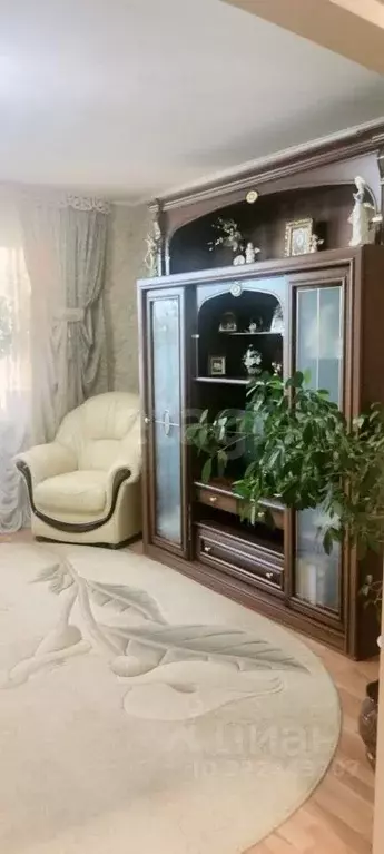 3-к кв. Кемеровская область, Прокопьевск ул. Есенина, 24 (64.5 м) - Фото 1