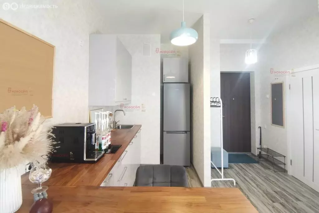 1-комнатная квартира: Екатеринбург, улица Тверитина, 46 (40 м) - Фото 0