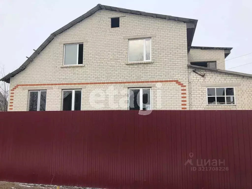 Дом в Белгородская область, Вейделевка рп ул. Королева, 17 (349 м) - Фото 0