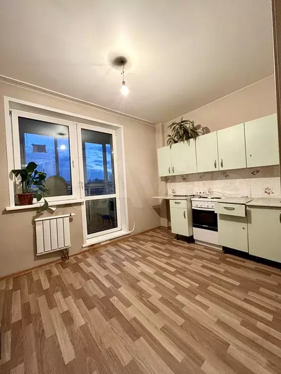 3-к. квартира, 80 м, 4/20 эт. - Фото 1