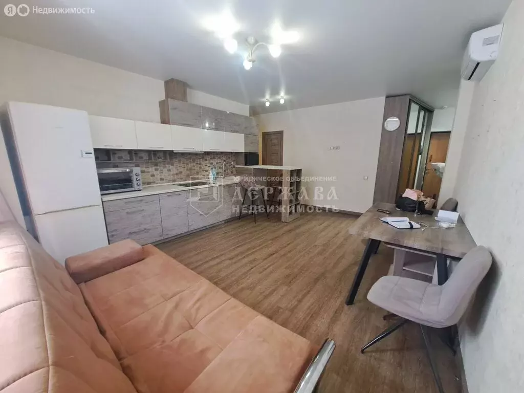 3-комнатная квартира: Кемерово, проспект Шахтёров, 62А (58 м) - Фото 2