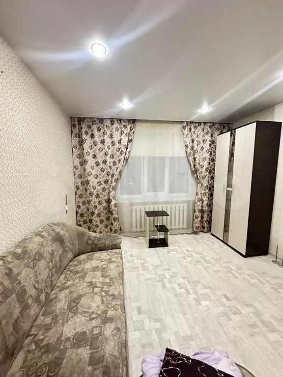 Комната 17,1 м в 9-к., 9/9 эт. - Фото 1