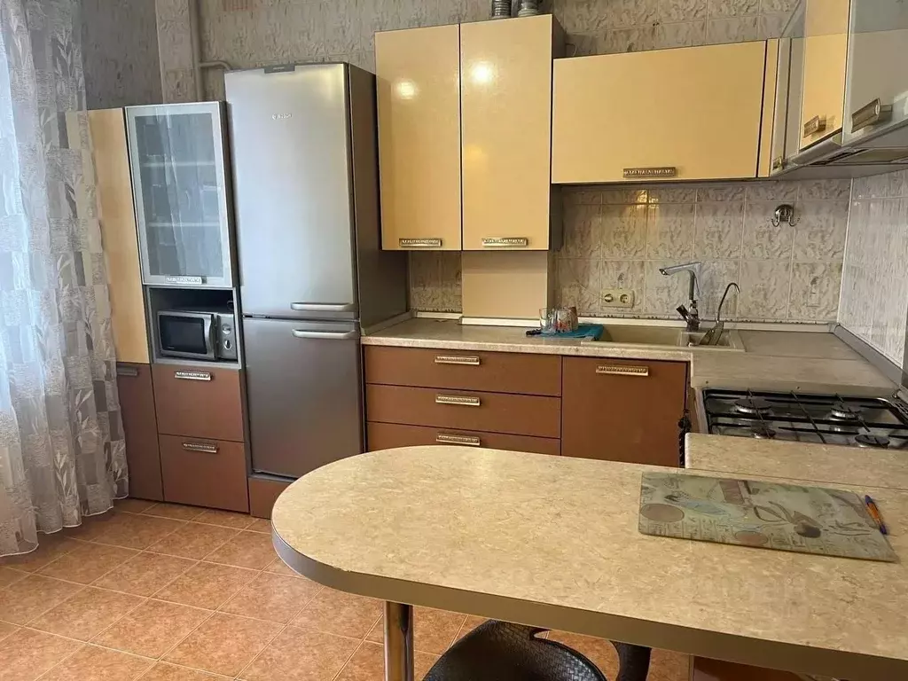 2-к кв. Тверская область, Тверь Голландская ул., 10 (75.0 м) - Фото 1