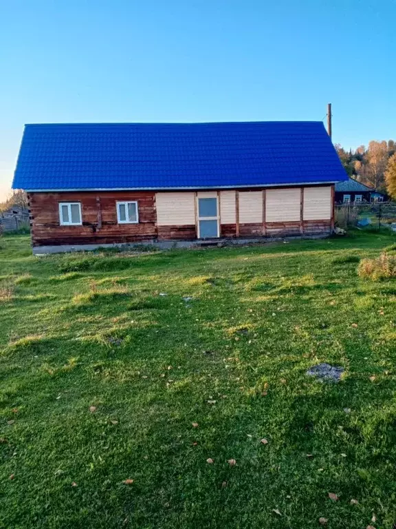 Дом в Алтай, Турочакский район, с. Озеро-Куреево Аланская ул. (72 м) - Фото 1