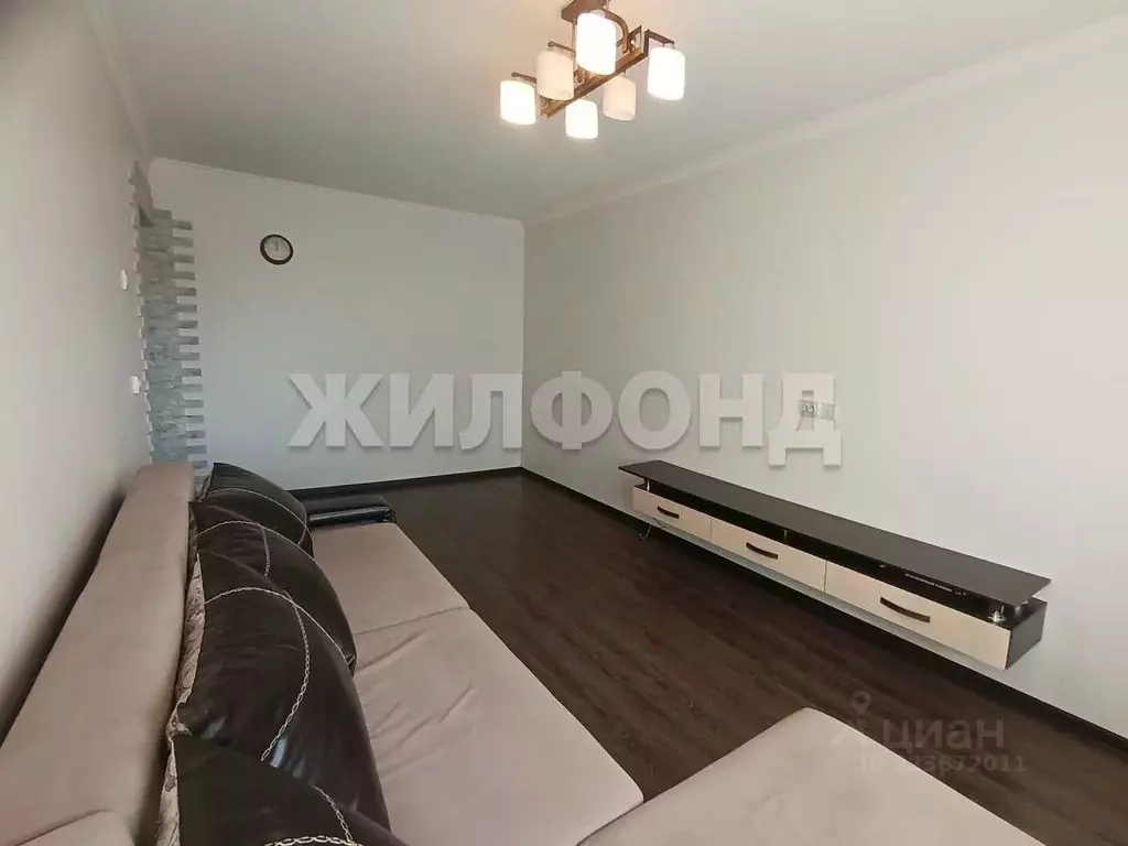 1-к кв. Хакасия, Абакан Аскизская ул., 172 (31.0 м) - Фото 2