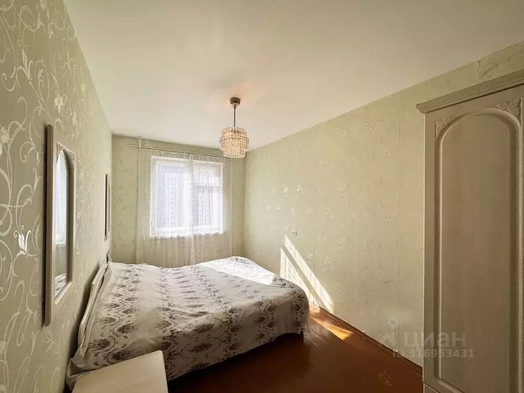 3-к кв. Кировская область, Киров ул. 60 лет Комсомола, 19 (66.4 м) - Фото 0