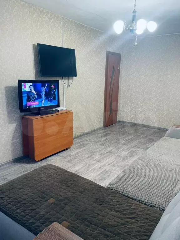 2-к. квартира, 43 м, 1/5 эт. - Фото 0