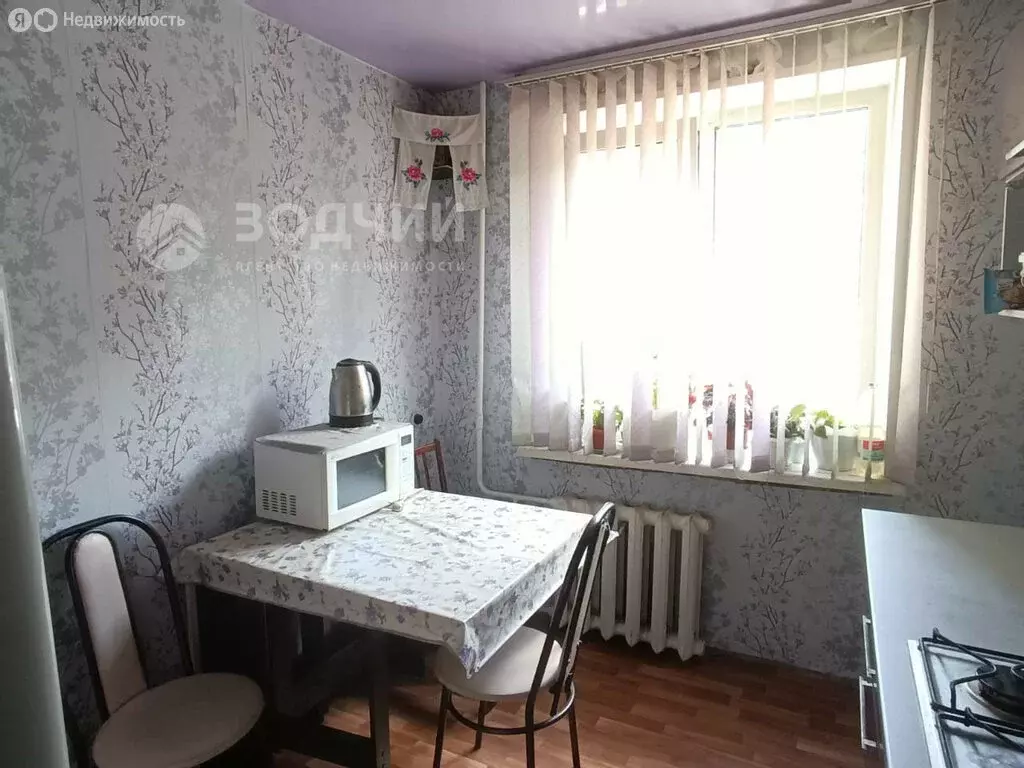 3-комнатная квартира: Чебоксары, улица Ленинского Комсомола, 66 (65.1 ... - Фото 1