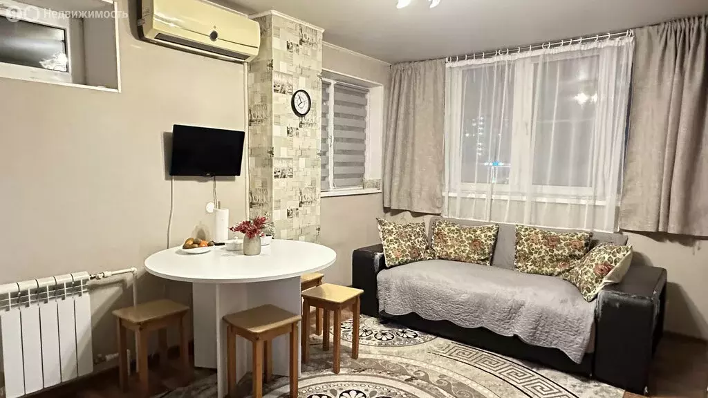 2-комнатная квартира: Астрахань, Минусинская улица, 14к1 (50 м) - Фото 1