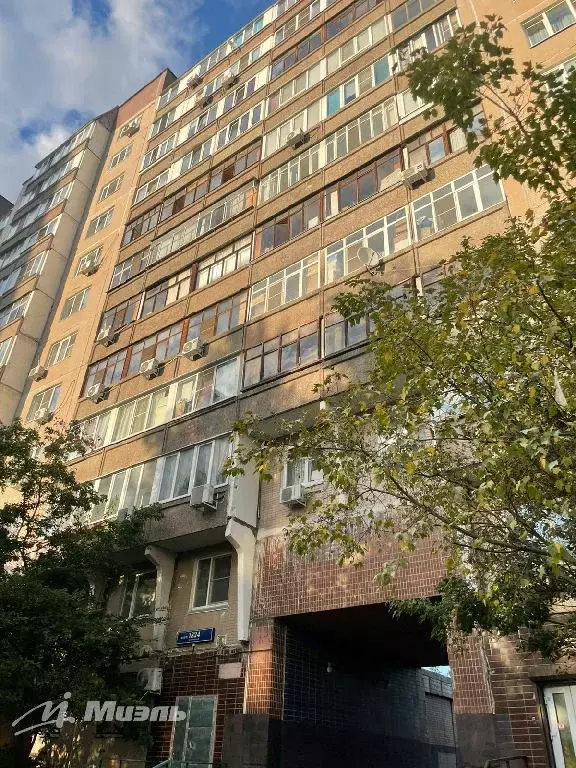 Продается 3-комнатная квартира - Фото 1