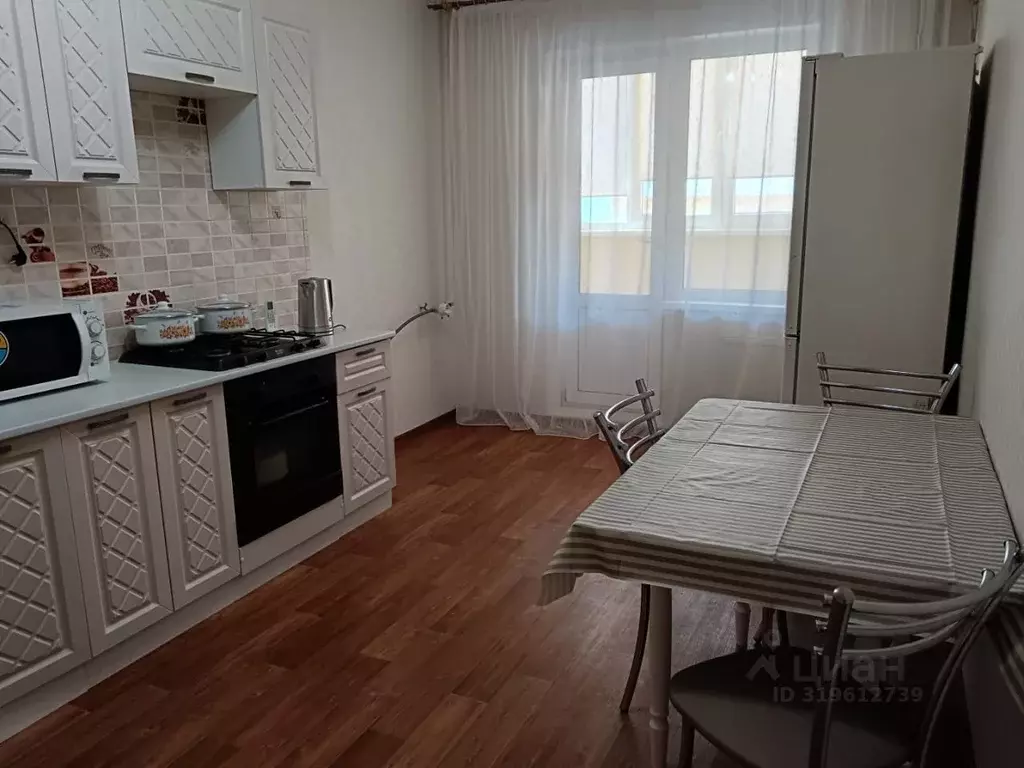 3-к кв. Саратовская область, Энгельс ул. Шурова Гора, 7/9 (70.0 м) - Фото 1
