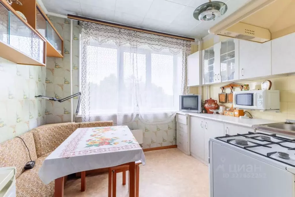 2-к кв. Ленинградская область, Гатчина просп. 25 Октября, 56 (52.3 м) - Фото 2