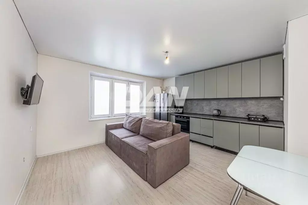 2-к кв. Челябинская область, Челябинск ул. Дмитрия Неаполитанова, 18 ... - Фото 1