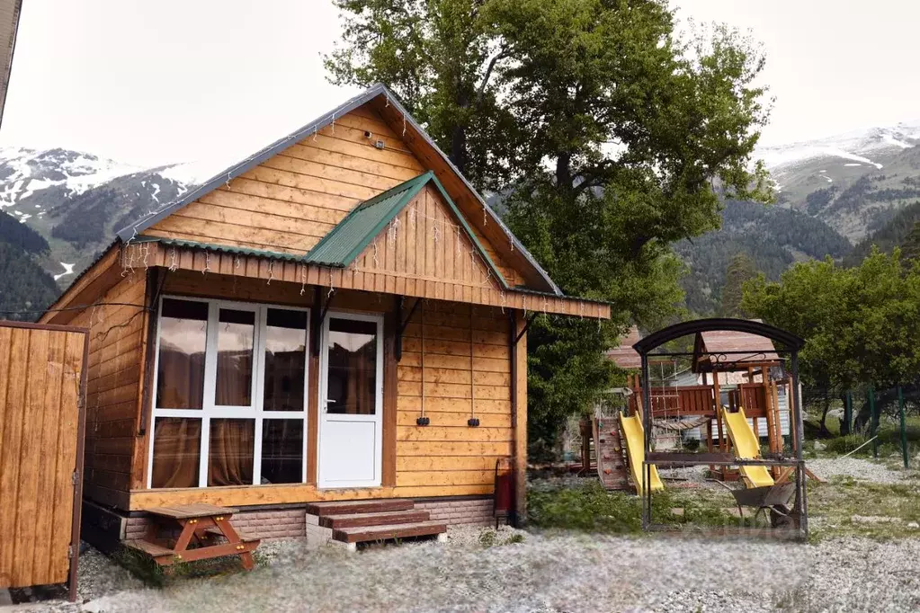 Дом в Карачаево-Черкесия, Зеленчукский район, с. Архыз ул. Алиева, 12В ... - Фото 2