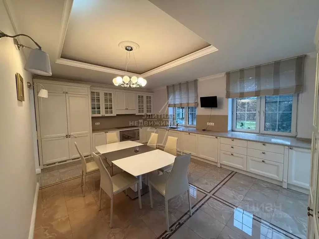 Коттедж в Московская область, Красногорск городской округ, с. ... - Фото 1