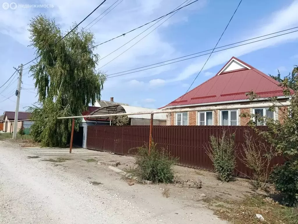 Дом в Темрюк, улица Гагарина (80 м) - Фото 1