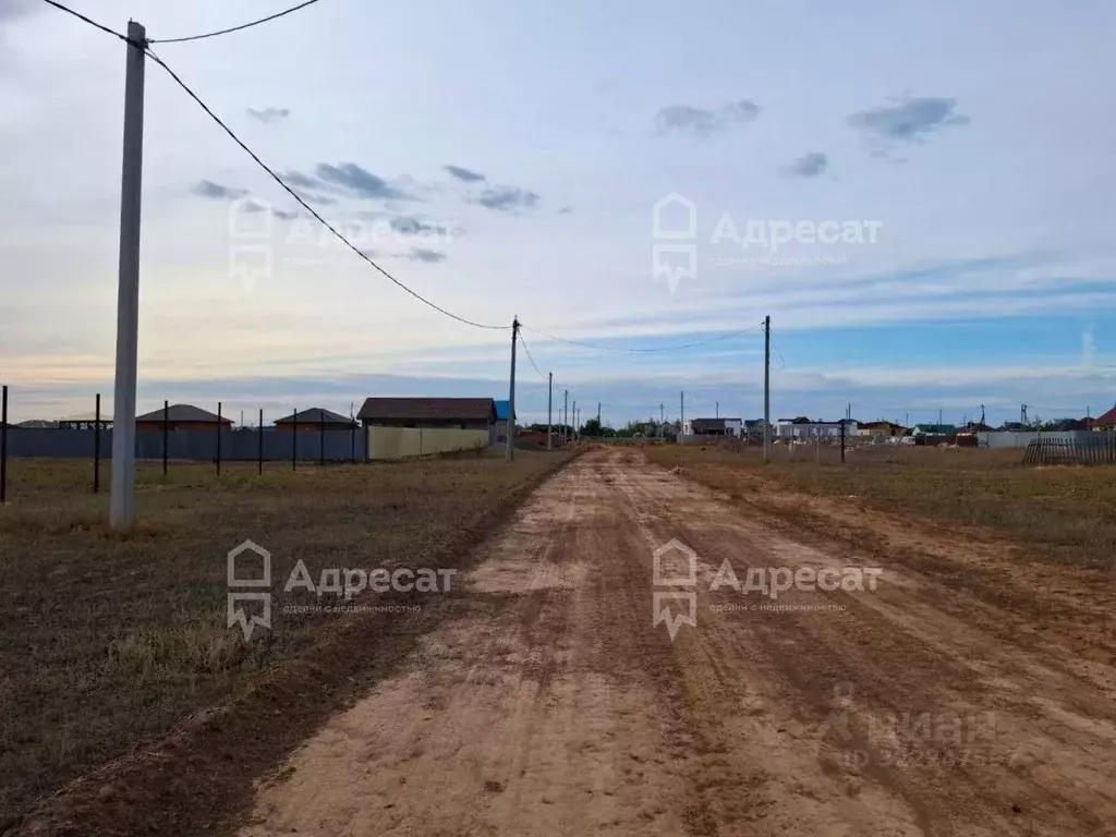 Участок в Волгоградская область, Волжский пер. Мирный (7.4 сот.) - Фото 1