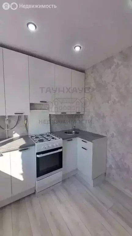 2-комнатная квартира: Нефтекамск, Юбилейный проспект, 5 (47 м) - Фото 1