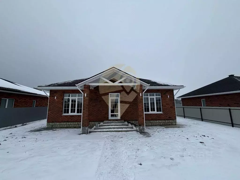 Коттедж в Белгородская область, Старый Оскол ул. Бархатная (116 м) - Фото 0