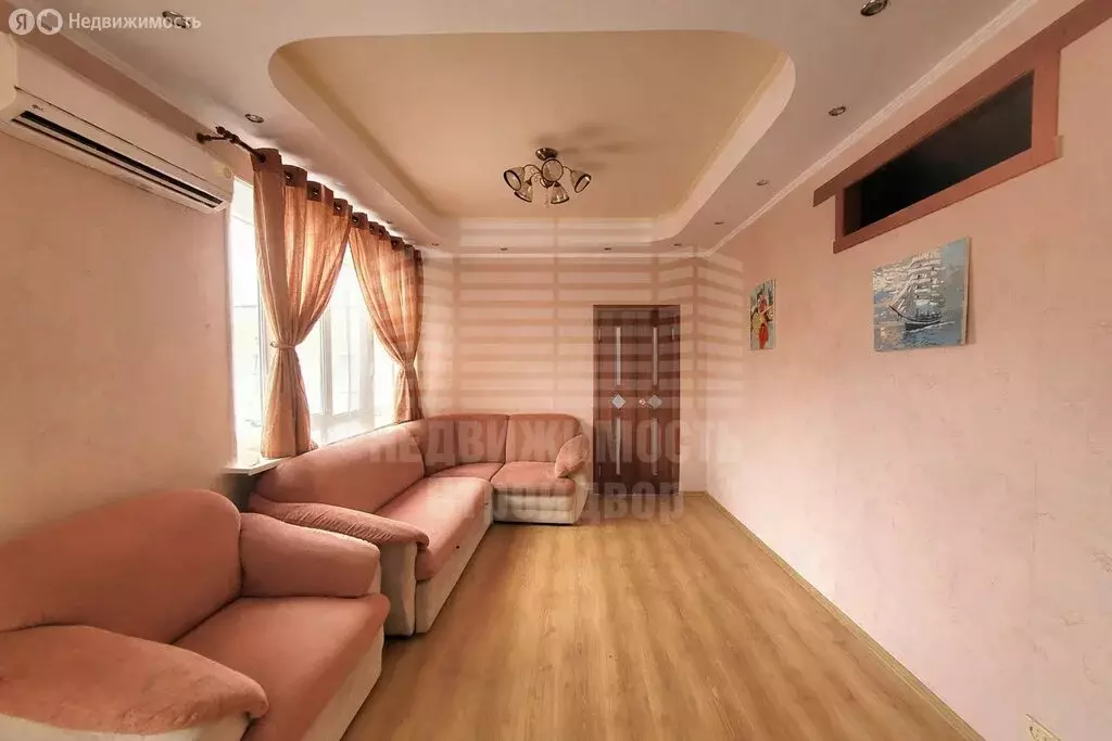 3-комнатная квартира: Таганрог, Литейная улица, 40а (76 м) - Фото 1