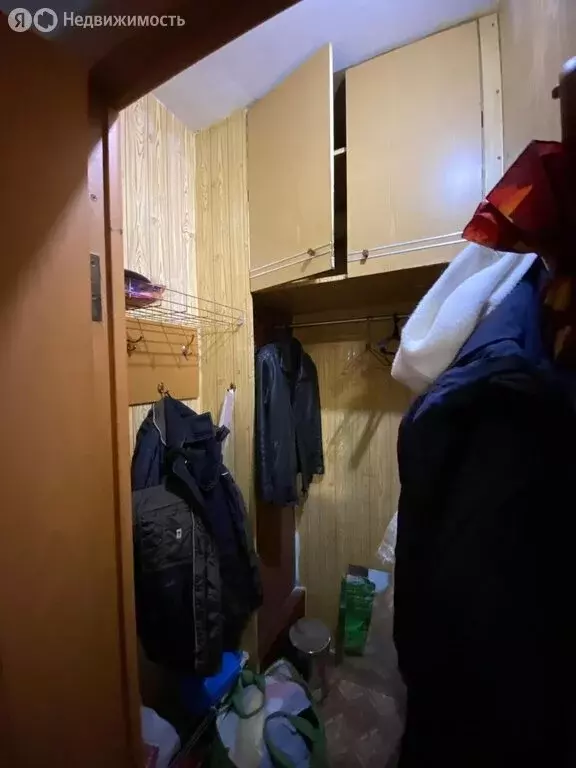 3-комнатная квартира: Сосновоборск, улица Ленинского Комсомола, 2 ... - Фото 1