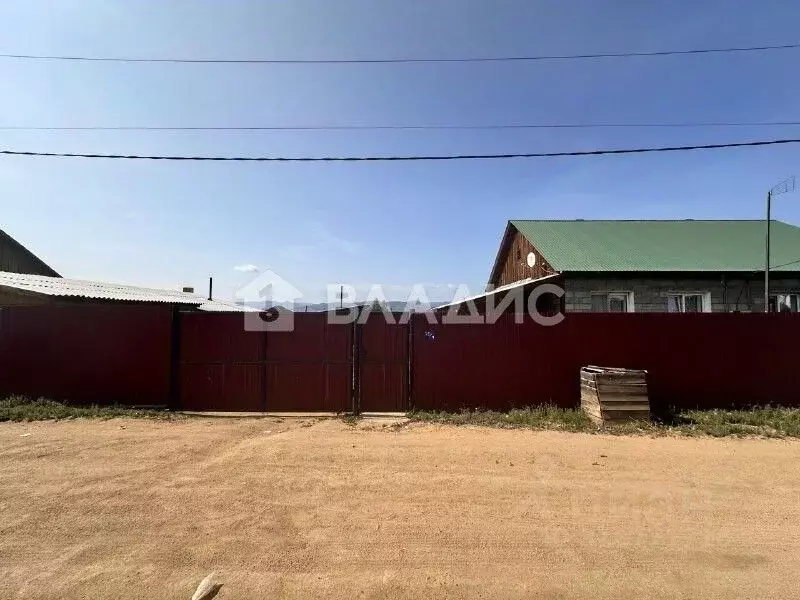 Дом в Бурятия, Иволгинский район, Иволгинское с/пос, с. Иволгинск ул. ... - Фото 0